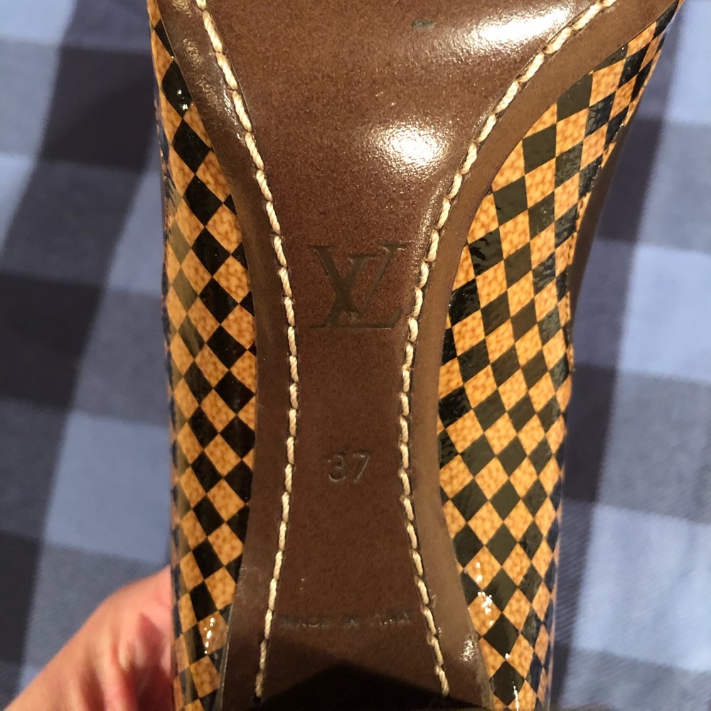 Louis Vuitton Leather Damier Pumps - Picture 5 of 8